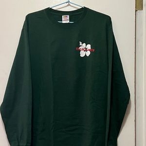 Trader Joe’s logo green long sleeve tee Large
